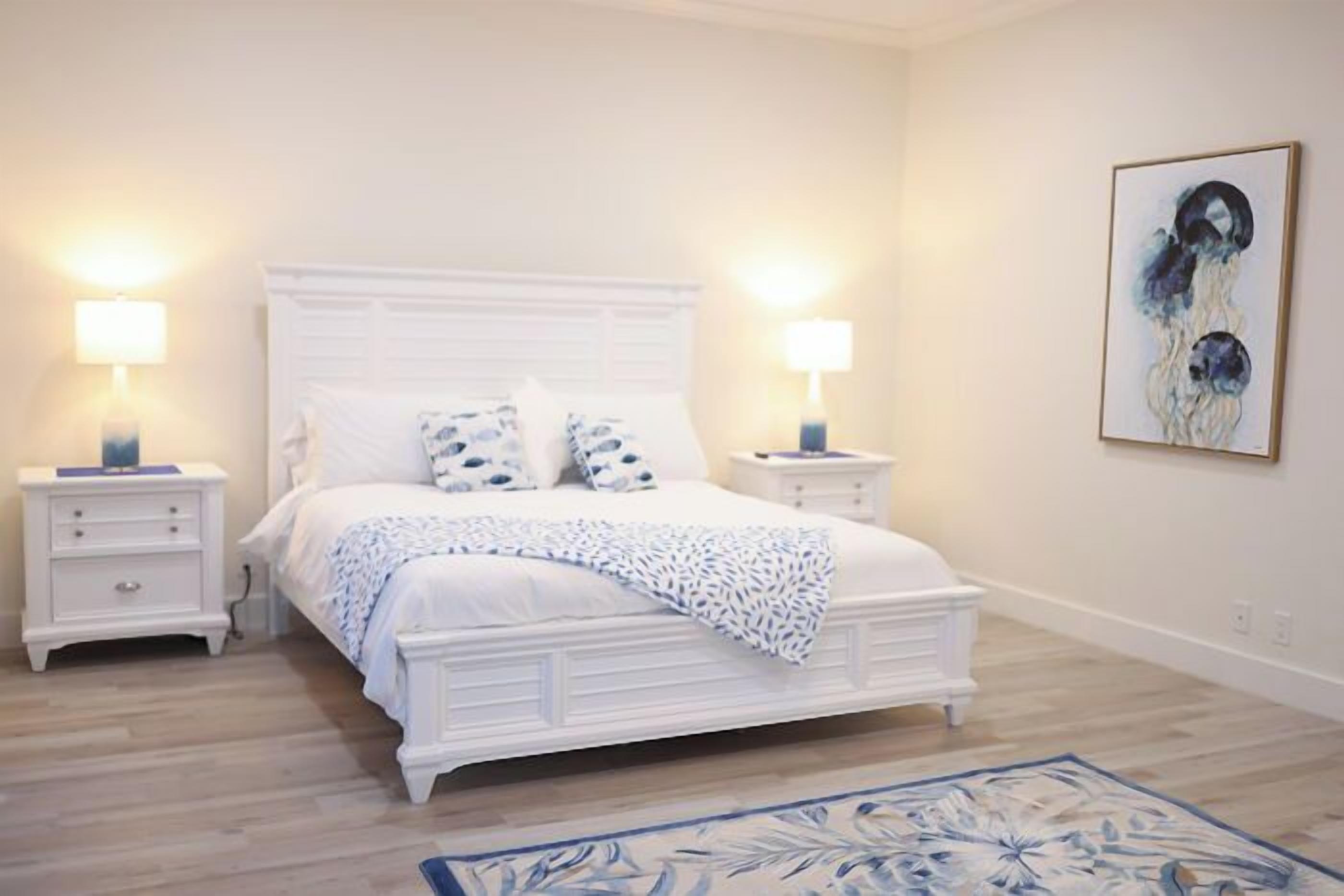 exclusive apartment, canal view | iron/ironing board, free wifi, bed sheets