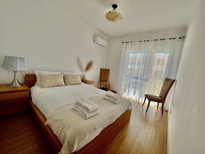 2 bedrooms, iron/ironing board, WiFi, bed sheets - luxury holiday apartment cabanas de tavira algarve Portugal  (Conceição Cabanas de tavira)