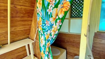 Traditional Cabin, 2 Twin Beds, Ocean View, Mountainside | Bathroom | Separate tub and shower, towels, toilet paper