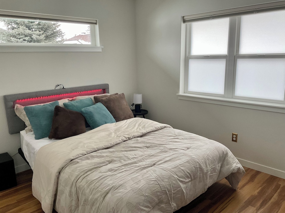 View of $6.8M Soho penthouse is a modern glass oasis with a roof deck ... - 6sqft