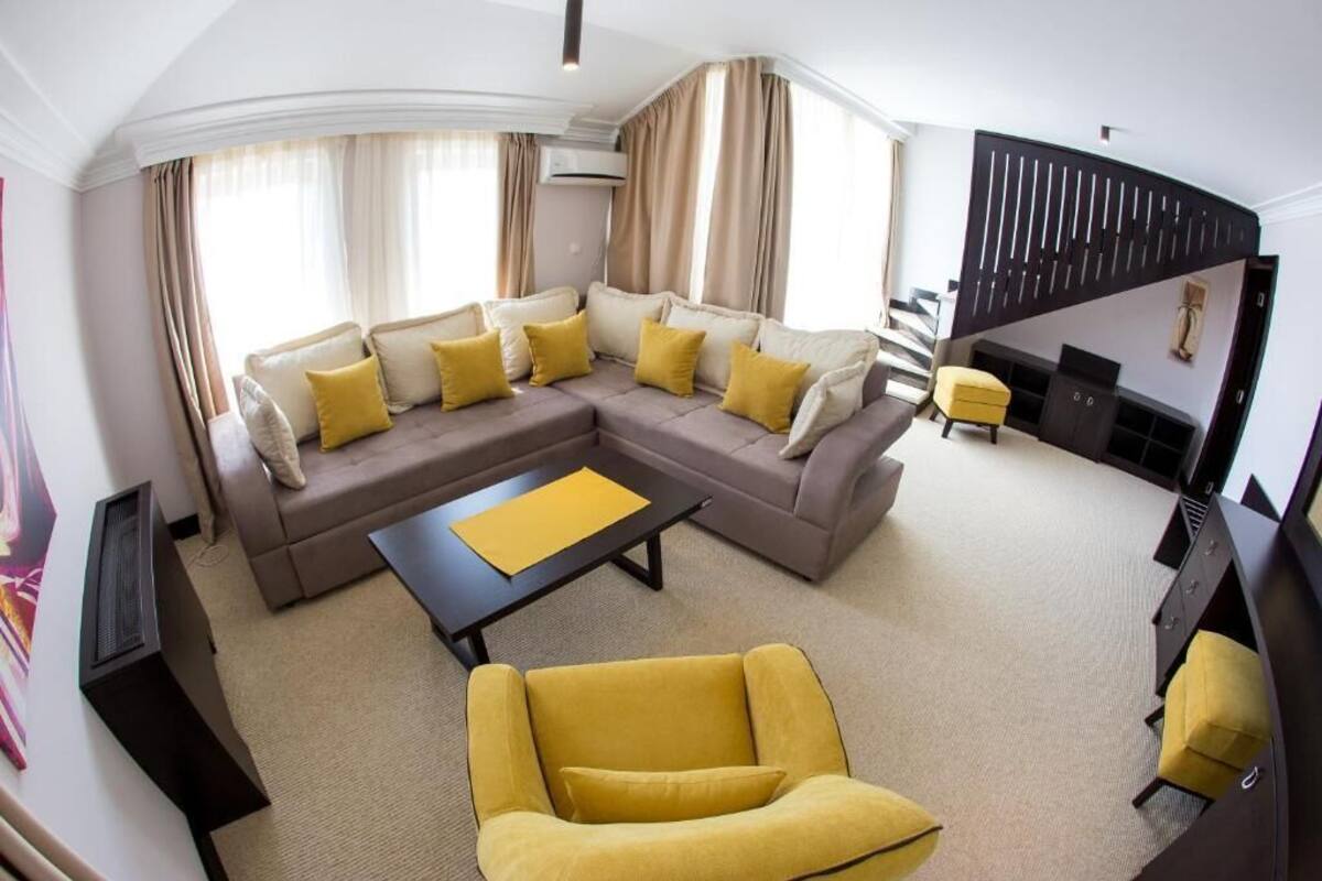 Premium Room | Living area