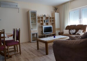 Apartamento, para fumantes | 3 quartos