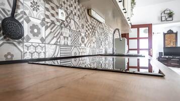 Apartment, Smoking | 3 bedrooms