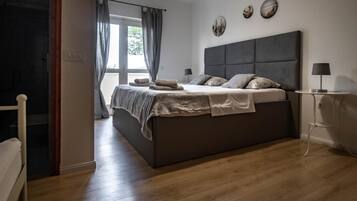 Apartment, Smoking | 3 bedrooms