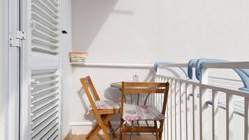 Apartment, Smoking | 2 bedrooms