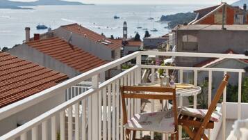 Apartment, Smoking | 2 bedrooms