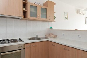 Apartment, Smoking | 2 bedrooms - Apartments Ljilja - With sea View (Hvar)