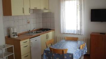 Apartment, Smoking | 1 bedroom