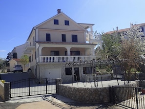 1 bedroom - Sanda - 120m From the Beach - A2 Zeleni 2 2 (Malinska-Dubasnica)