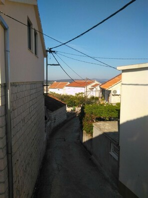 Room - Apartments Marija - Parking (Okrug)