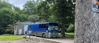 Provost Motorhome
Private 3 acre lot