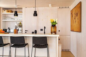 Private kitchen - Vanellus Villas Sleeps 6 With Parking (Pakostane)