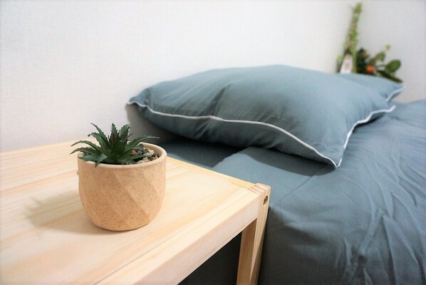 2 bedrooms, WiFi, bed sheets