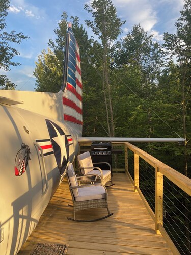 Stay in a Piece of History! 1941 WWII Douglas DC-3 Airliner