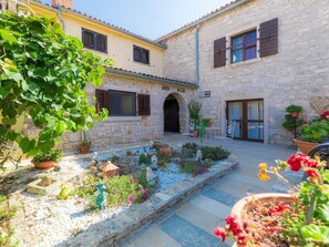 House, Smoking | Exterior - Holiday Houses, Villas Gurianum - With Pool (Vodnjan)