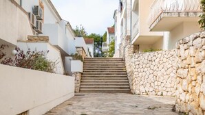 Unclassified image, 2 of 22, button - Apartments Branka - 50 m From Beach (Podstrana)