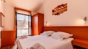 Unclassified image, 3 of 22, button - Apartments Branka - 50 m From Beach (Podstrana)