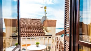 Unclassified image, 4 of 22, button - Apartments Branka - 50 m From Beach (Podstrana)