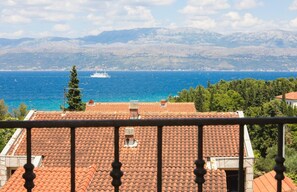 Apartment | 2 bedrooms - Apartments Ana - 50m From Sea (Supetar)