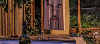 Welcome on Wellington, your 3 bedroom getaway with stunning mountain views.