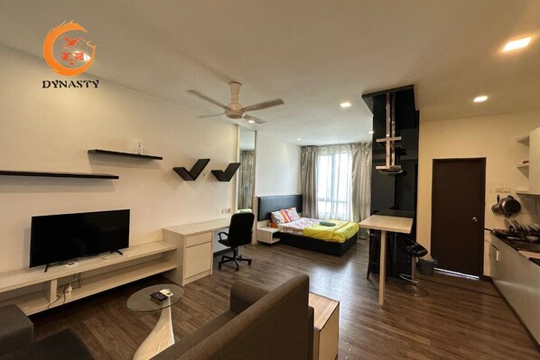 1 habitación, tabla de planchar con plancha y wifi