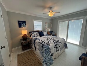 4 bedrooms, WiFi, bed sheets