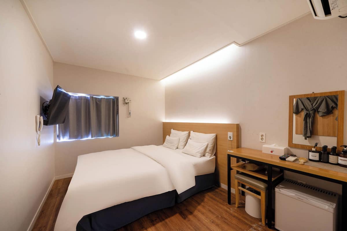 Standard Room | 1 bilik tidur, Wi-fi percuma, cadar katil