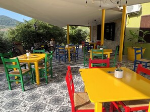 Exterior - Agrolea Rodí Milici (Rodi Milici)