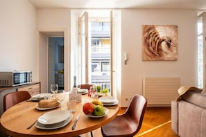 Standard Apartment, 1 Bedroom, Balcony (Nice Apartment) | Dining room - Via Lambertenghi Apartments (Lugano)