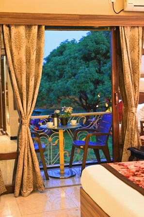 Deluxe Room | Free WiFi, bed sheets - Woods inn Resort  (Bhopal)