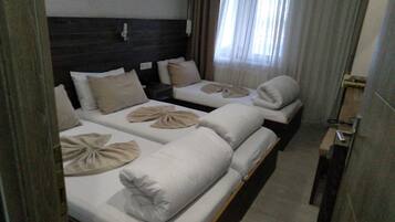 Comfort Room | Free WiFi