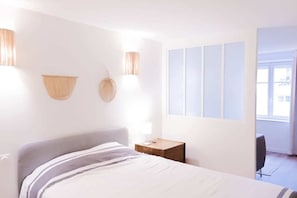 1 chambre, fer et planche Ă repasser, accĂšs Internet, draps fournis
