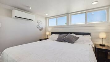 2 slaapkamers, een bureau, een strijkplank/strijkijzer, wifi