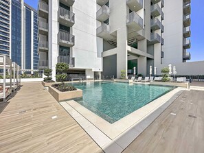 Outdoor pool - Silkhaus Belgravia Heights, JVC Dubai (Dubai)
