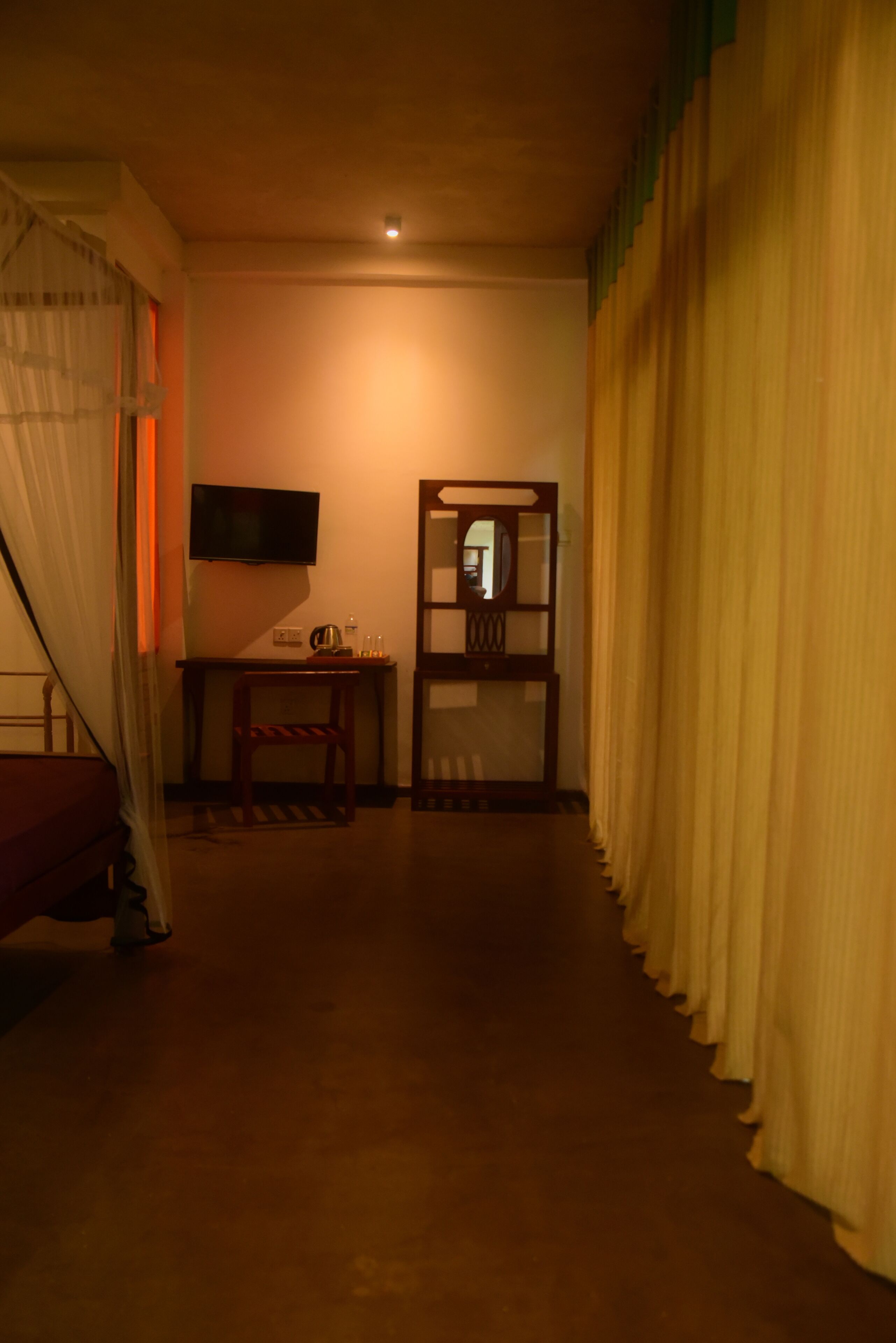 Chambre Standard, 1 très grand lit, vue piscine | Draps fournis