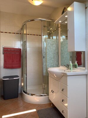 Shower, hair dryer, towels, soap - Apartment for 3 persons (Zadar)