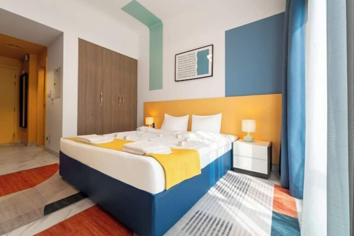 1 bedroom, in-room safe, desk, laptop workspace