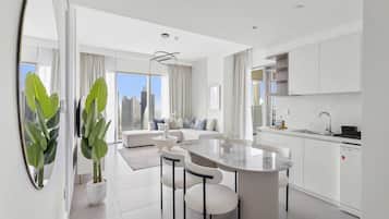 Luxury Apartment | In-room dining