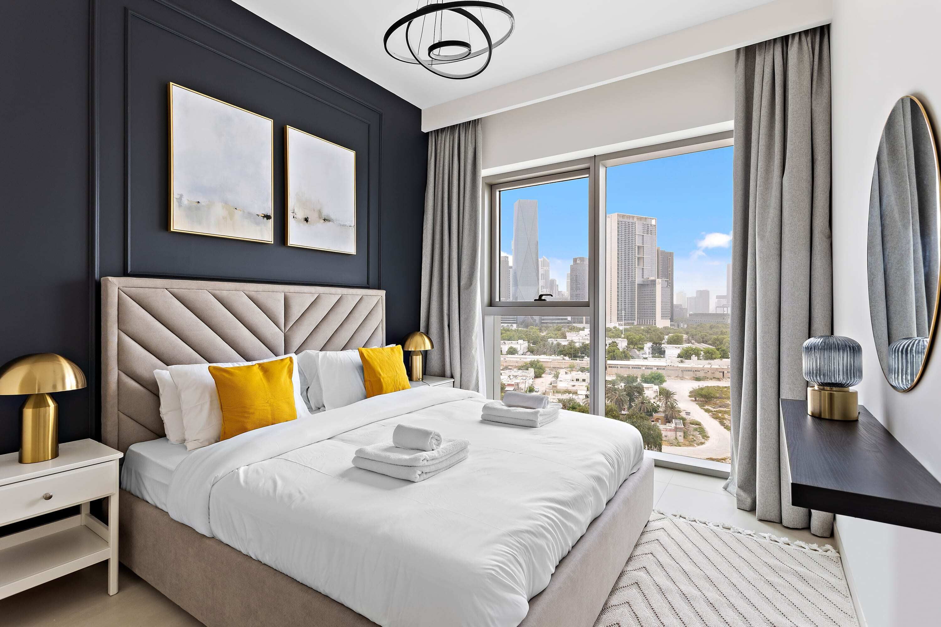 Executive Apartment | Egyptian cotton sheets, premium bedding, memory foam beds, in-room safe