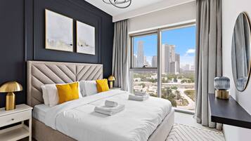 Executive Apartment | Egyptian cotton sheets, premium bedding, memory foam beds, in-room safe