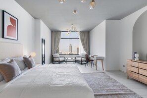 Apartemen Deluks | 1 kamar tidur, seprai premium, dan brankas