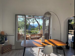 Dining - Maison de Calanques vue mer (Ensuès-la-Redonne)