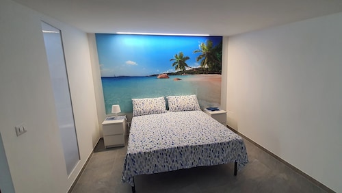 Villa with apartment and big garden share