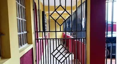 Lovely 3 bedroom apartment, with wifi , free parking and Netflix