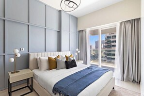 2 bedrooms, Egyptian cotton sheets, premium bedding, memory-foam beds