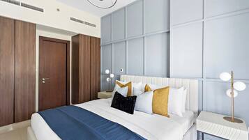 Panoramic Apartment | Egyptian cotton sheets, premium bedding, memory-foam beds, in-room safe