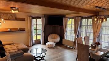 Télévision à écran plat