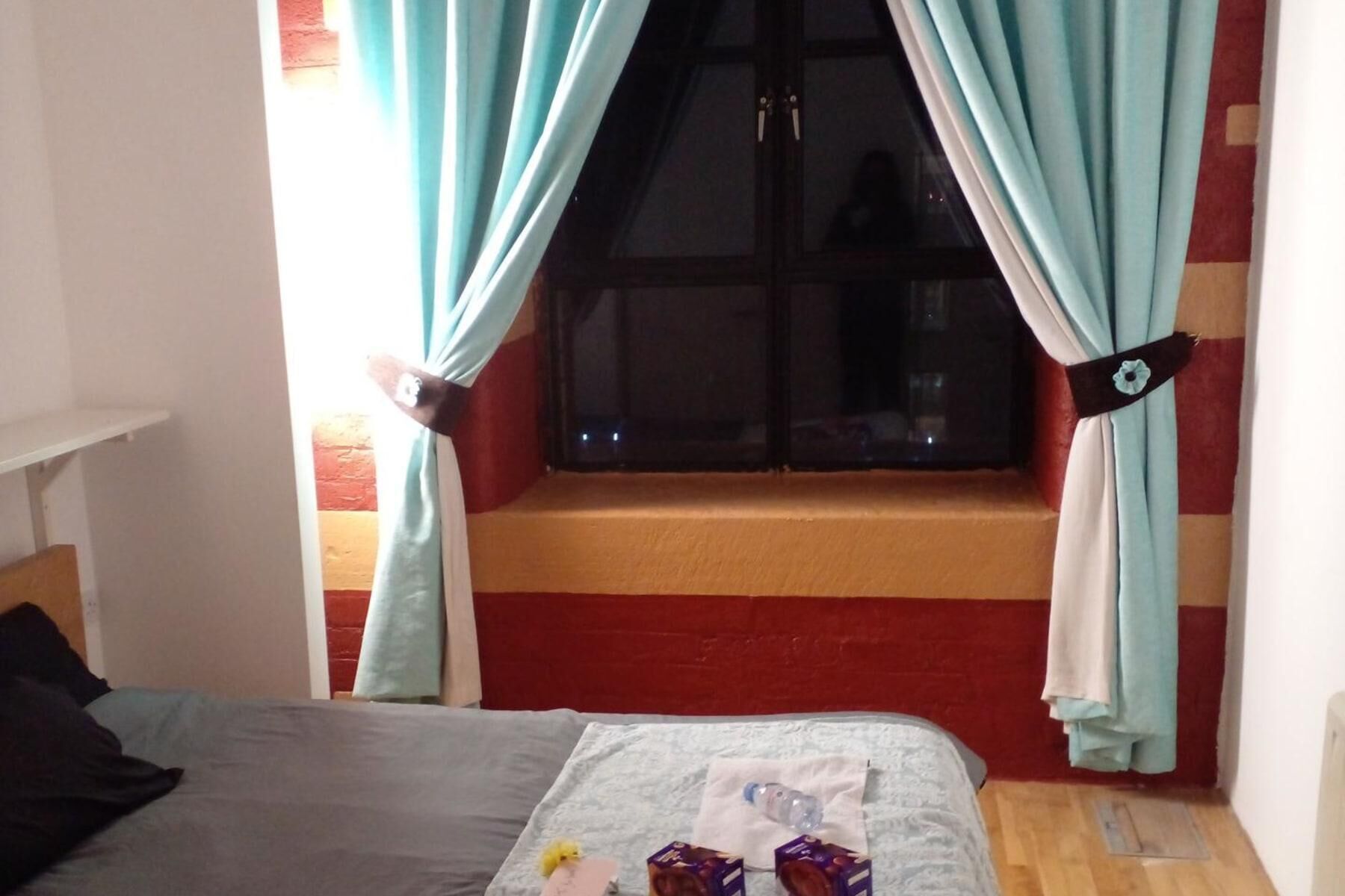 1 bedroom, iron/ironing board, free WiFi