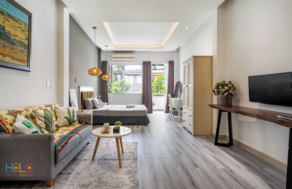 Studio – deluxe | Skrivebord, strykejern/-brett, wi-fi (inkludert) og sengetøy