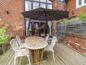 Cottage | Outdoor dining